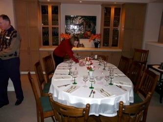 Resources/Valentine_Dine-Around_2009f.jpg